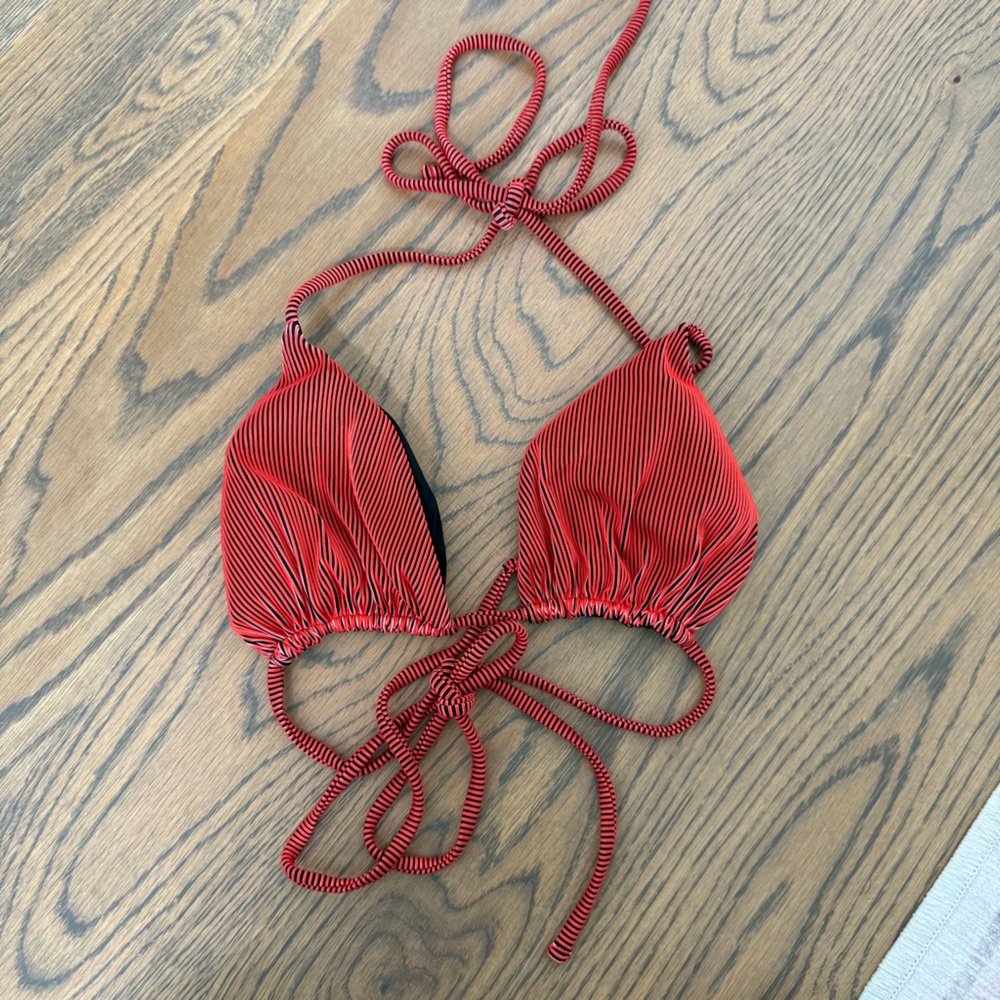 Oneone ribbed bikini top